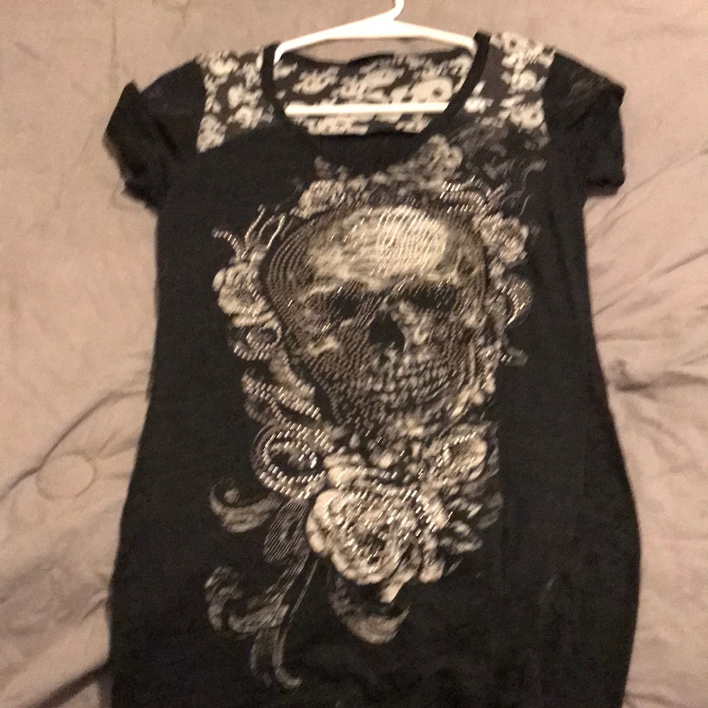 Skull shirt
